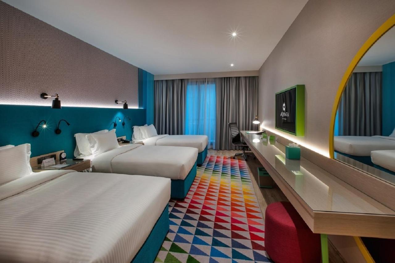 La Quinta By Wyndham Dubai Jumeirah Exterior photo