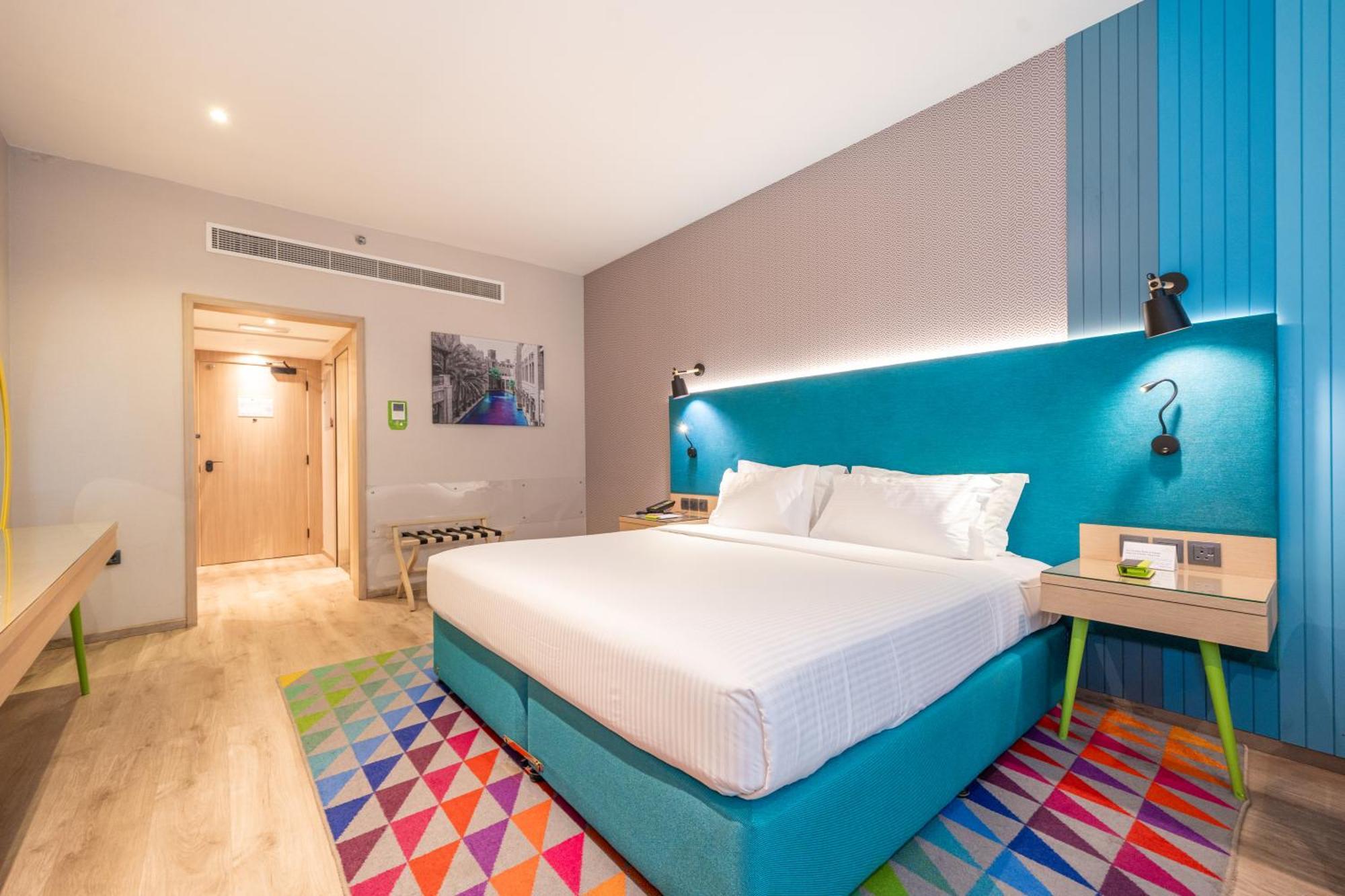 La Quinta By Wyndham Dubai Jumeirah Exterior photo